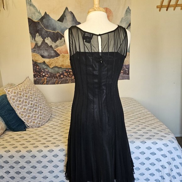 Adrianna Papell Black Sheer Overlay Cocktail Party Dress Women’s Size 8 - Picture 3 of 15